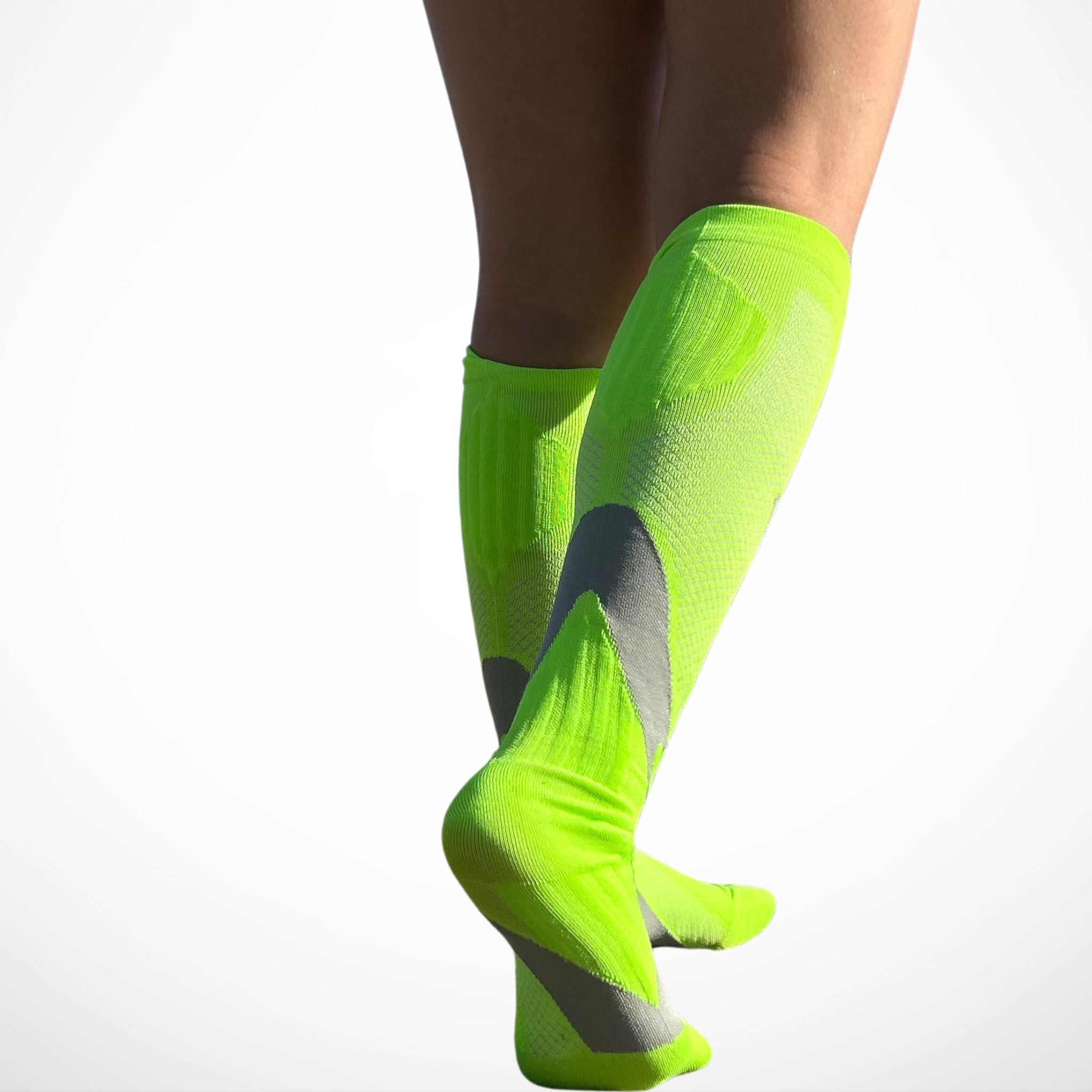 Meia de Alta Compressão Speed 10 – Suporte Esportivo, Conforto e Performance | Stride Up